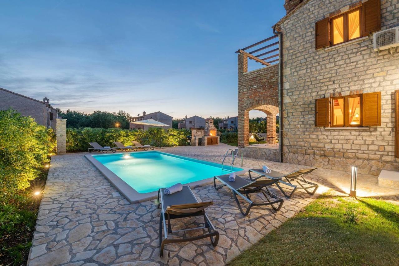 Villa Paradis 6 Jursici Exterior photo
